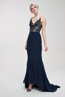 Find Me a Prom Dress