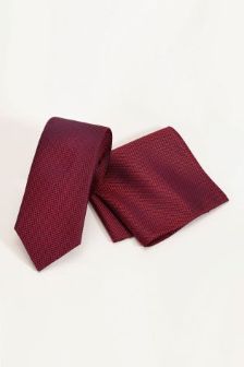 Signature Silk Tie And Pocket Square Set (128131X57) | £22